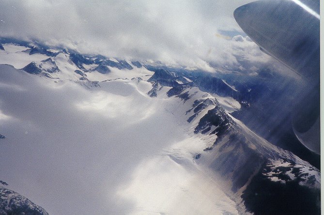 Glacier Landing.jpg (63253 bytes)