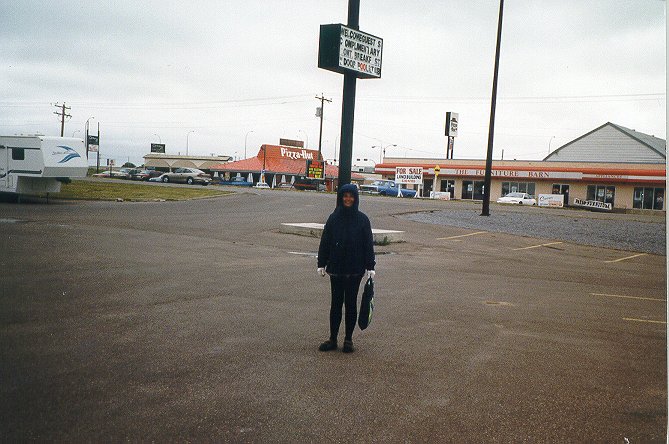 Medicine Hat.jpg (76678 bytes)